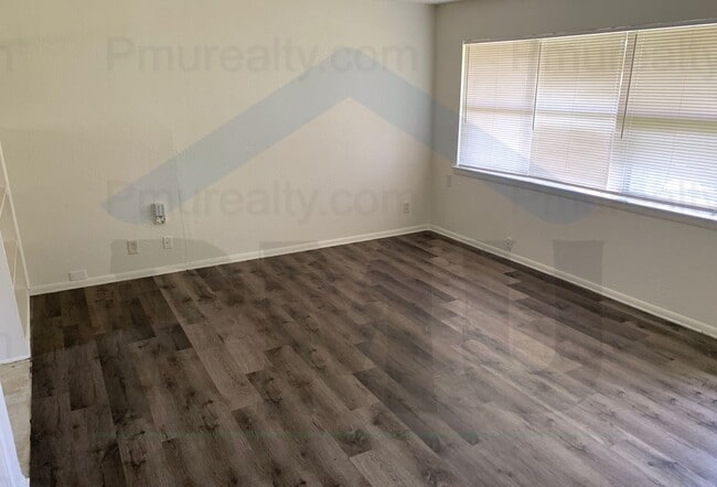 Photo - COMING SOON! Charming 3-bed 1- bath in Dal... House