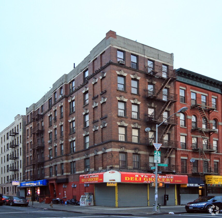 Primary Photo - 2911 Eighth Ave