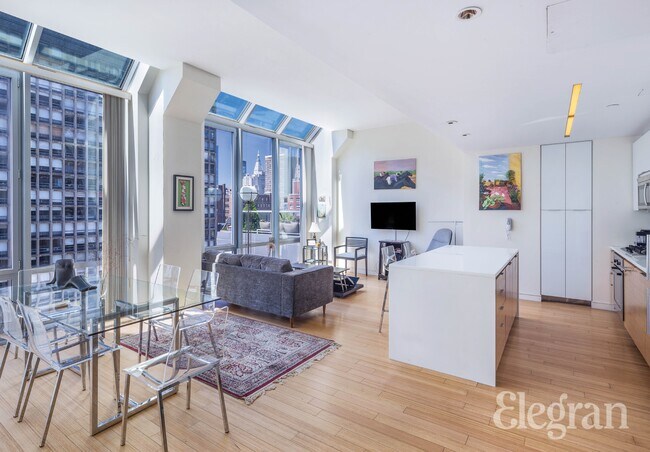 Foto del edificio - 303 E 33rd St