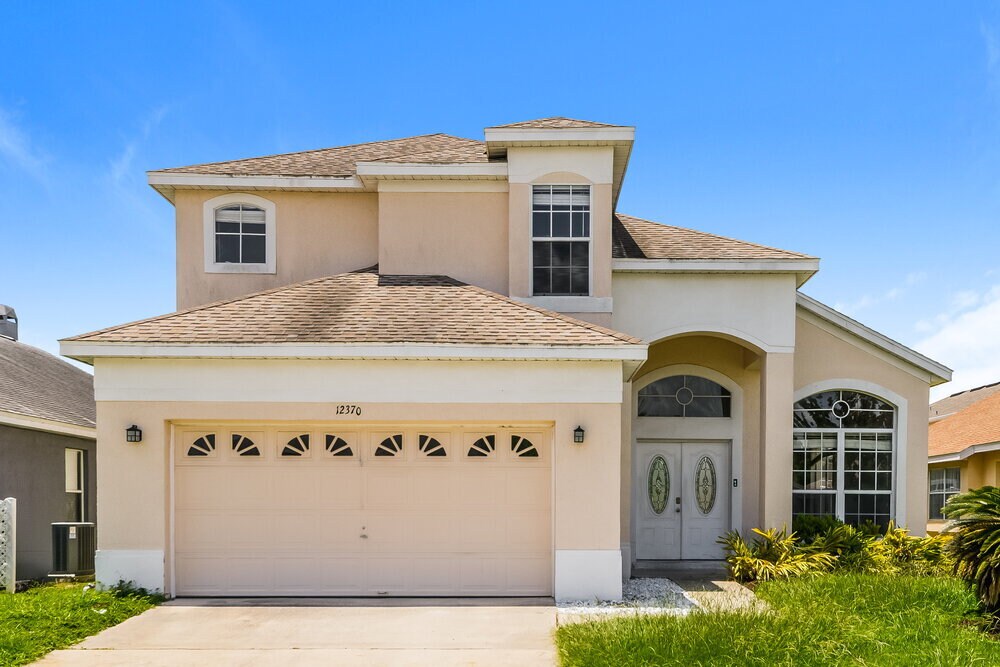 Foto principal - 12370 Arlington Park Ln