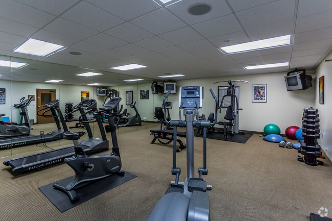 Gimnasio - Oakridge Apartments