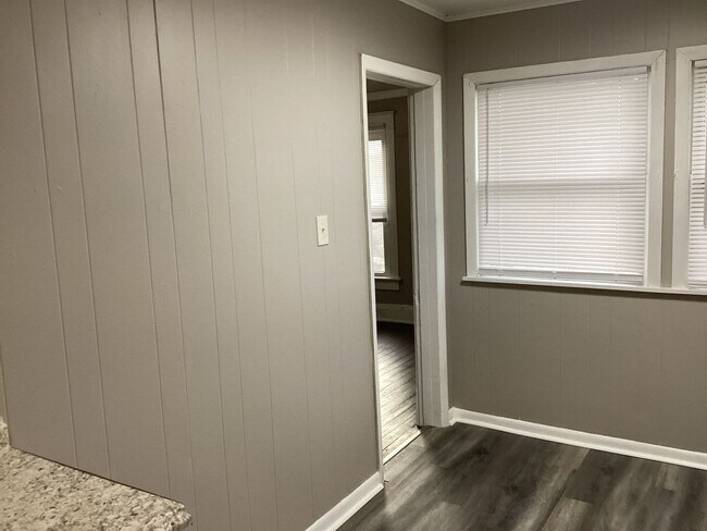 Foto del edificio - Sutphin S 116