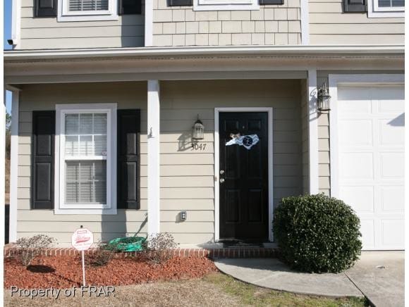 Building Photo - 3047 Candlelight Dr