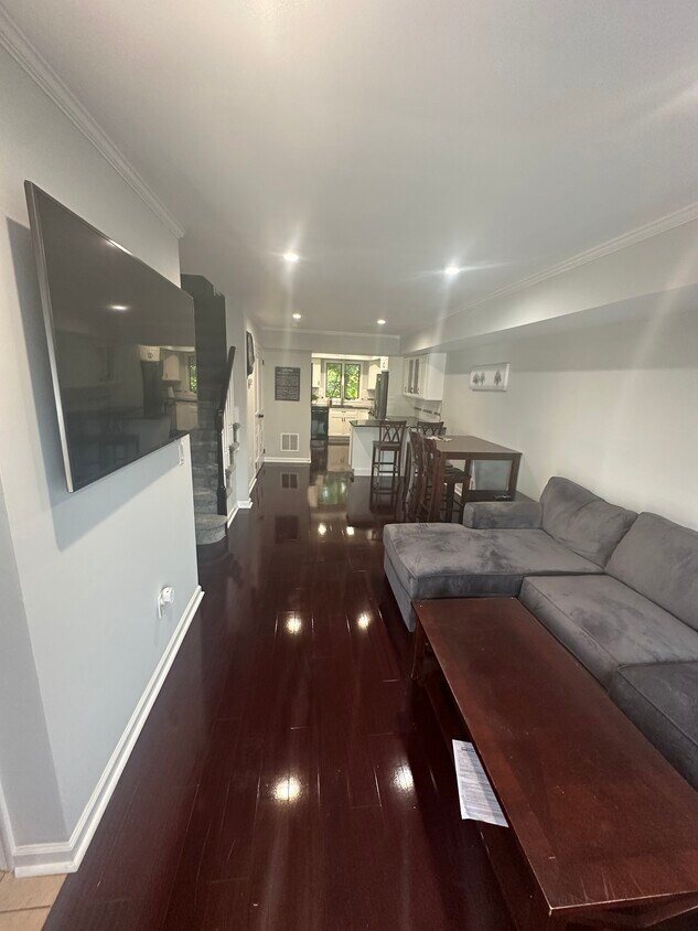 Main Living Area - 79 E Cliff St