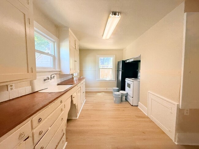 Foto del edificio - 4630 SW 185th Ave