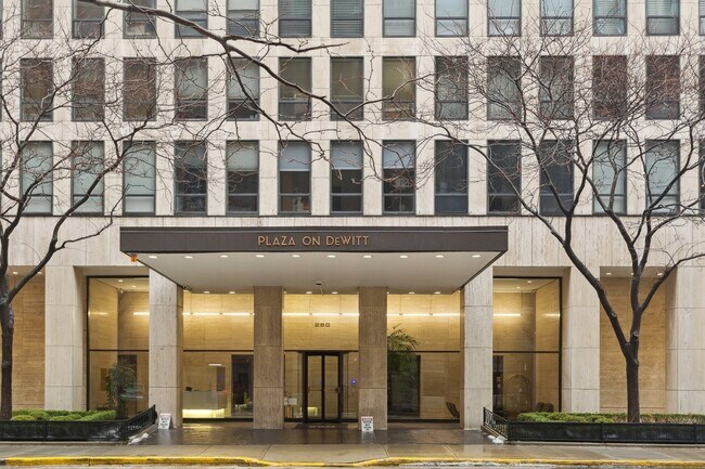 Foto del edificio - 260 E Chestnut St