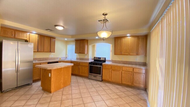 Building Photo - 5579 Vision Quest Ct