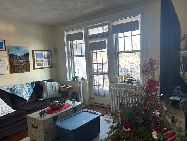 Building Photo - 1933 Commonwealth Ave