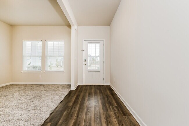 Foto del edificio - 812 Milo Bay St