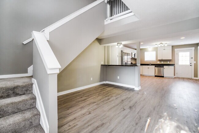 Foto del edificio - 4902 Dickens Dr