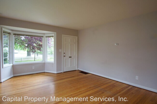 Building Photo - 3803-3855 N Lombard St