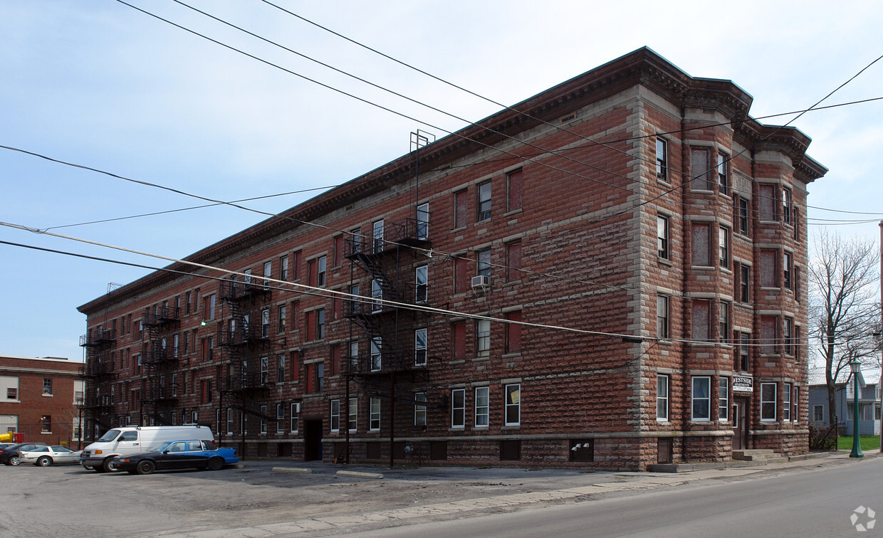 Foto principal - West Main Estates