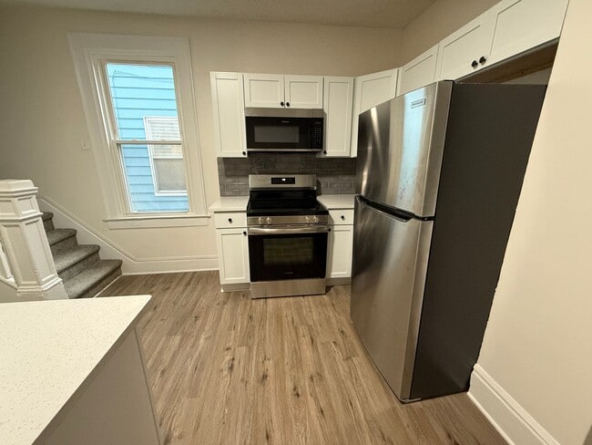 Building Photo - 975-977_MILLER AVE