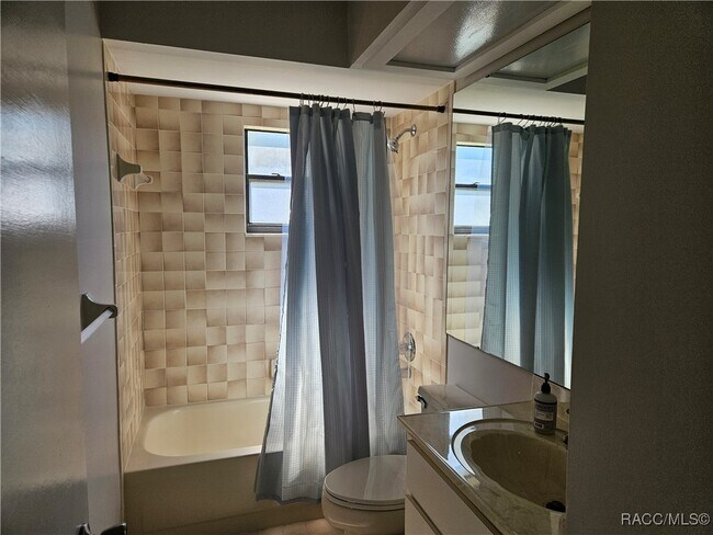 Foto del edificio - 385 E Hartford St