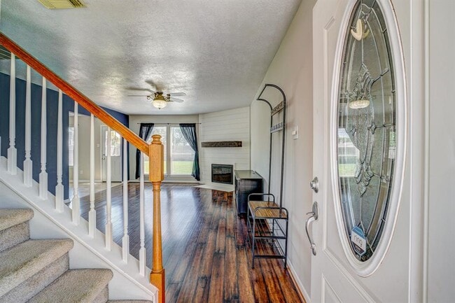 Building Photo - 18226 Almonte Ln