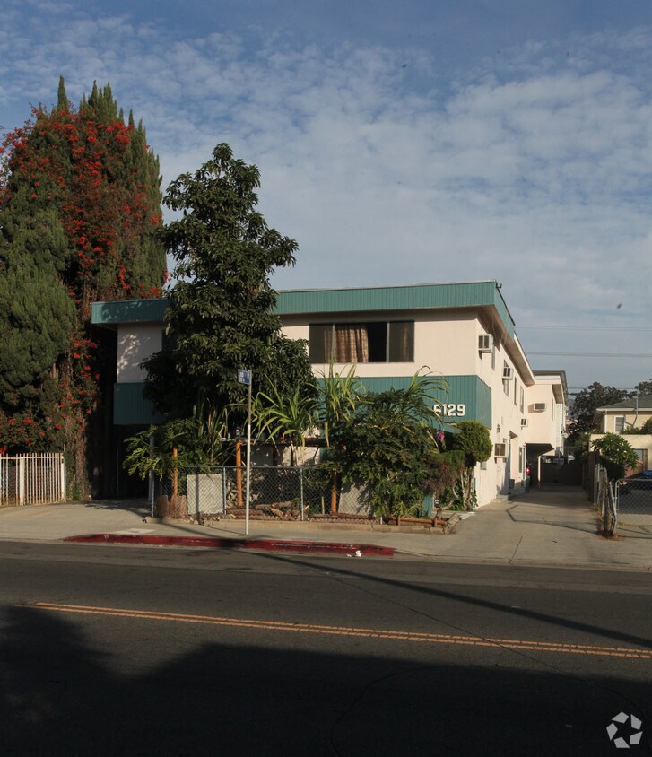 Primary Photo - 6129 Fountain Ave