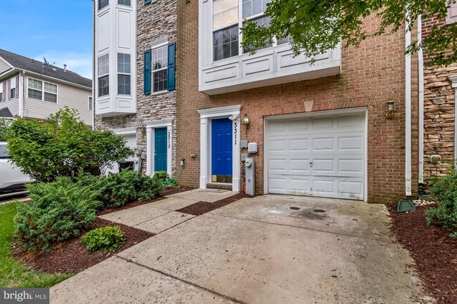 Building Photo - 3311 Castle Ridge Cir