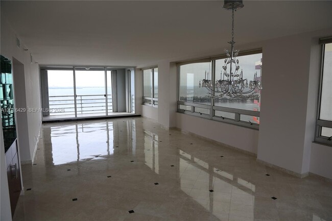 Foto del edificio - 1541 Brickell Ave