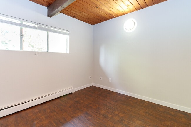 Photo du bâtiment - 309 - 357 Millstone Ave, 631 - 669 Rosehill Street