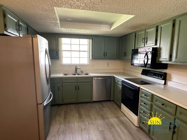 Building Photo - Charming home in the heart of Fort Walton ...