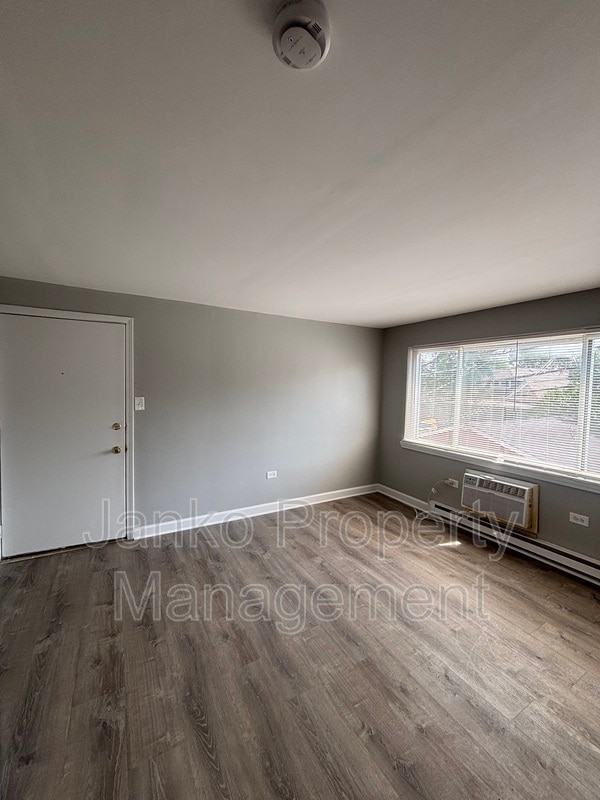 Building Photo - 2123 W 119th St