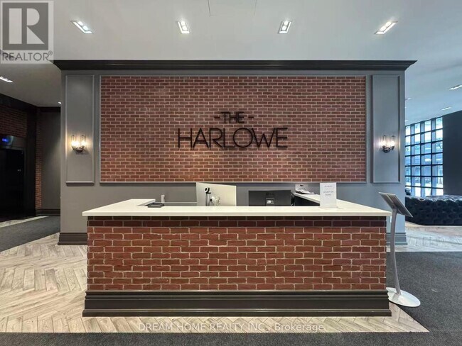 Photo du bâtiment - 608 Richmond St W