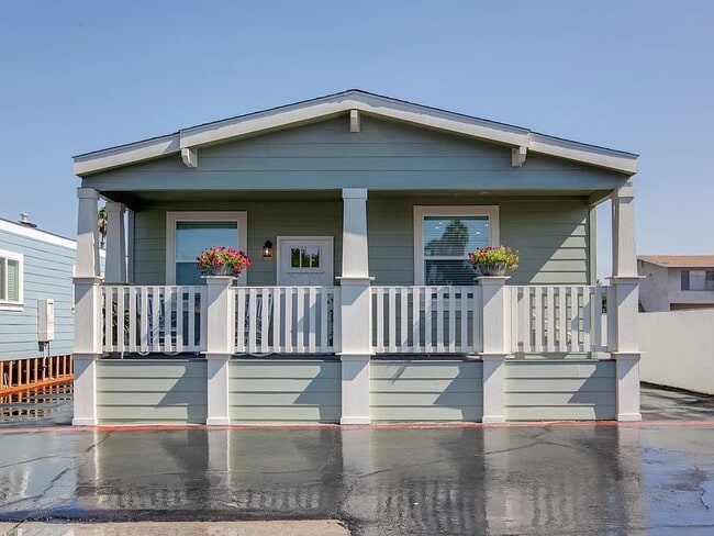 Photo - 17 Dart St House