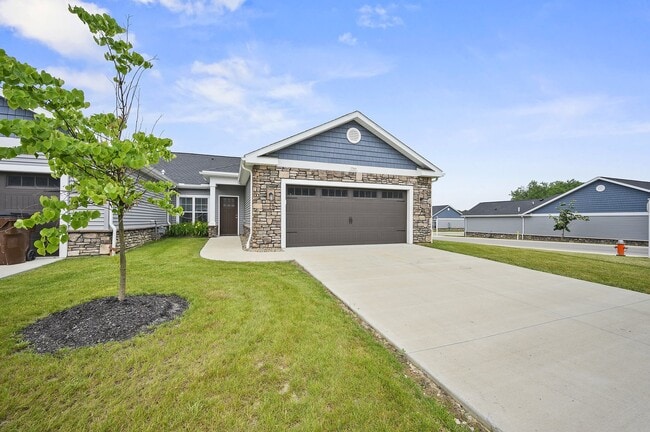Building Photo - The Villas at Bakers Ridge