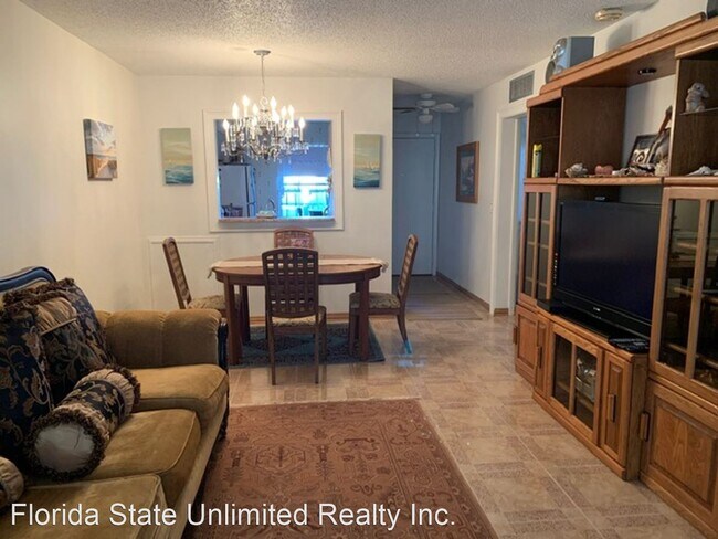 Building Photo - 2 br, 1 bath House - 4614 Lake Villa Drive