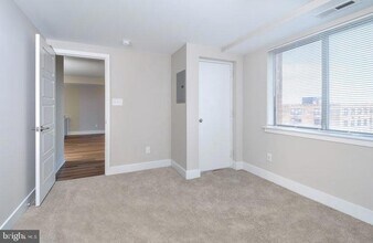 Building Photo - 515 W Chelten Ave