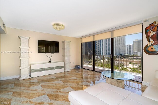 Building Photo - 3 br, 3 bath House - 210 174th St Apt 1209