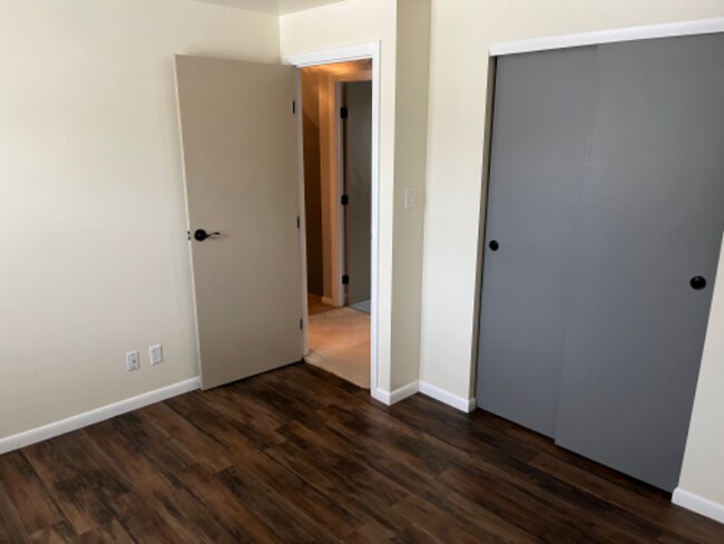 Foto del edificio - 1420 Crown Point Ct