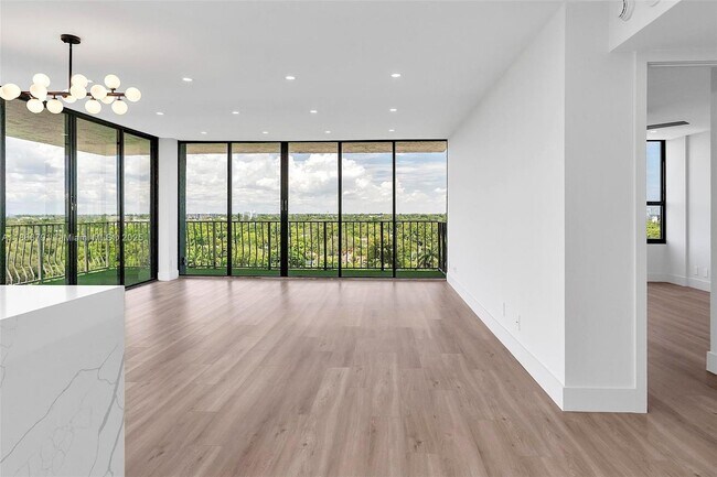 Foto del edificio - 780 NE 69th St