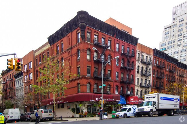 Building Photo - 500.5 E 84th St