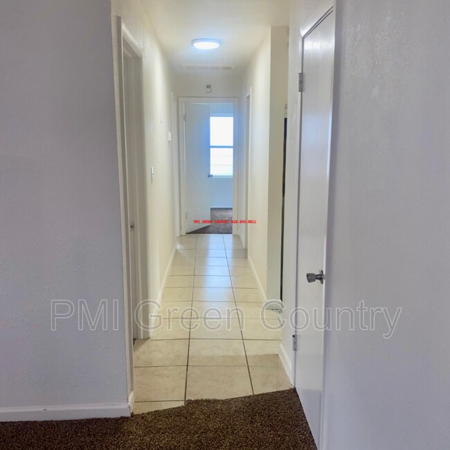 Foto del edificio - 3246 N Garrison Ave