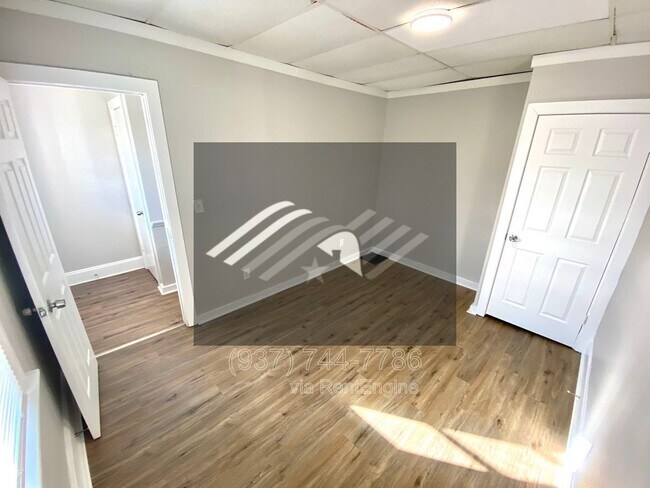 Foto del edificio - 906 Vine St