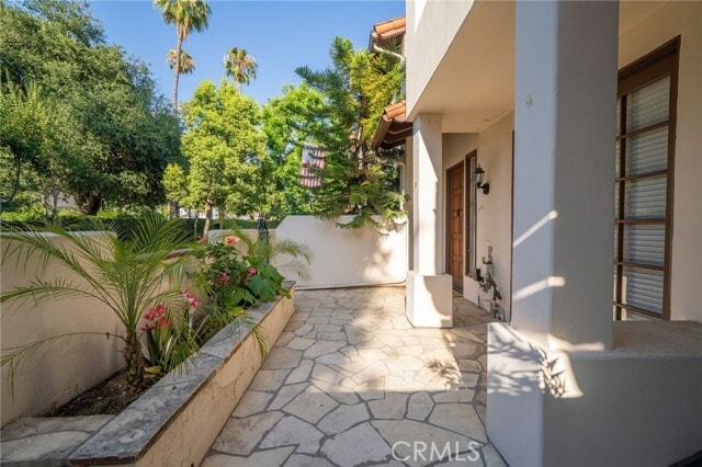 Building Photo - 443 E Bougainvillea Ln