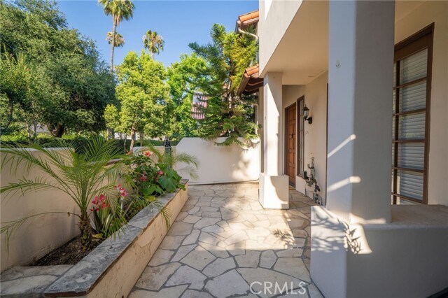 Foto del edificio - 443 E Bougainvillea Ln