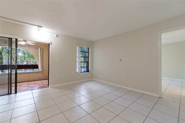 Building Photo - 9015 SW 125th Ave
