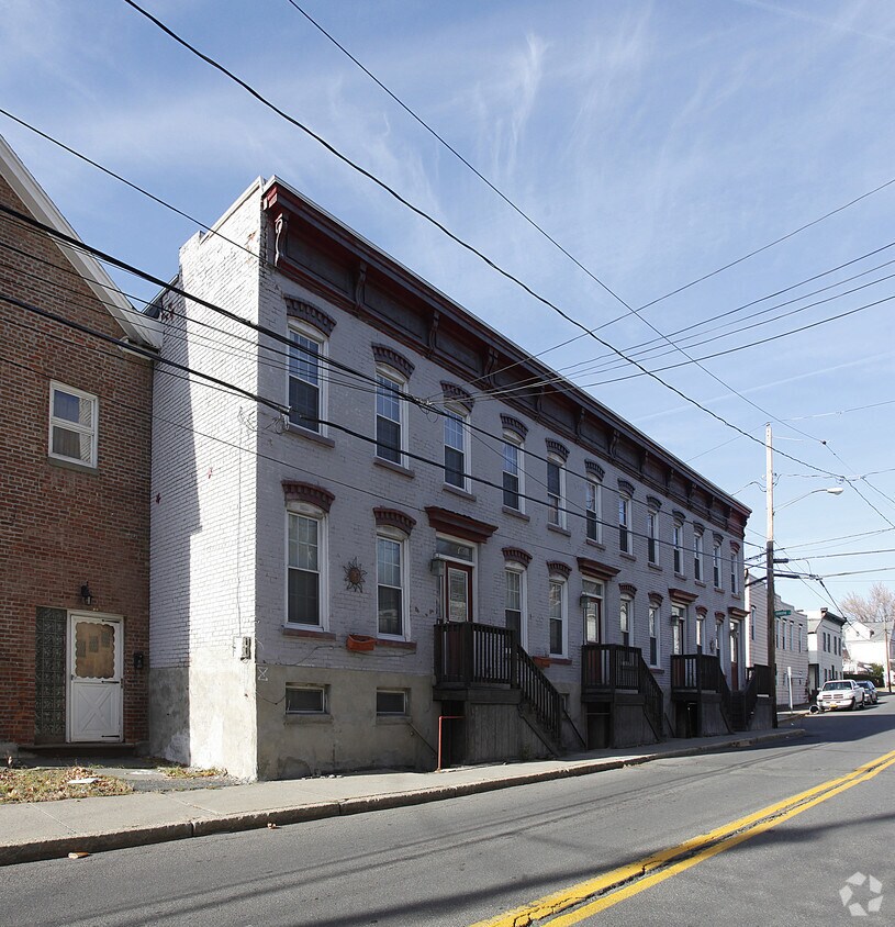 Building Photo - 1329-1335 15th St