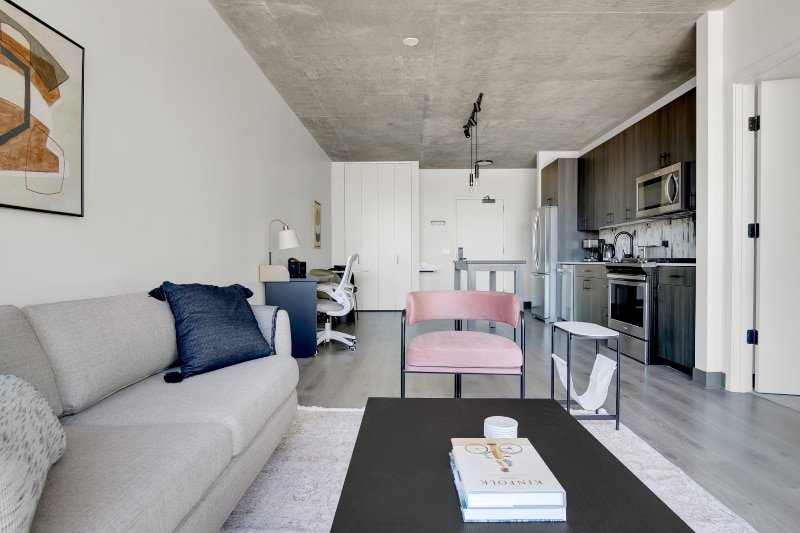 Photo - 208 N Ada St (Chicago, IL)