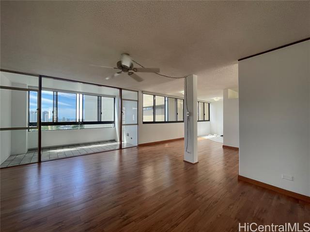 Building Photo - 2033 Nuuanu Ave