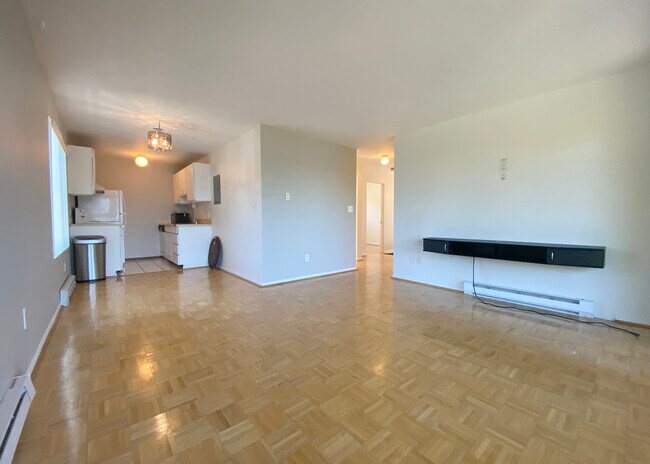 Foto del edificio - 65 Kirkland Ave