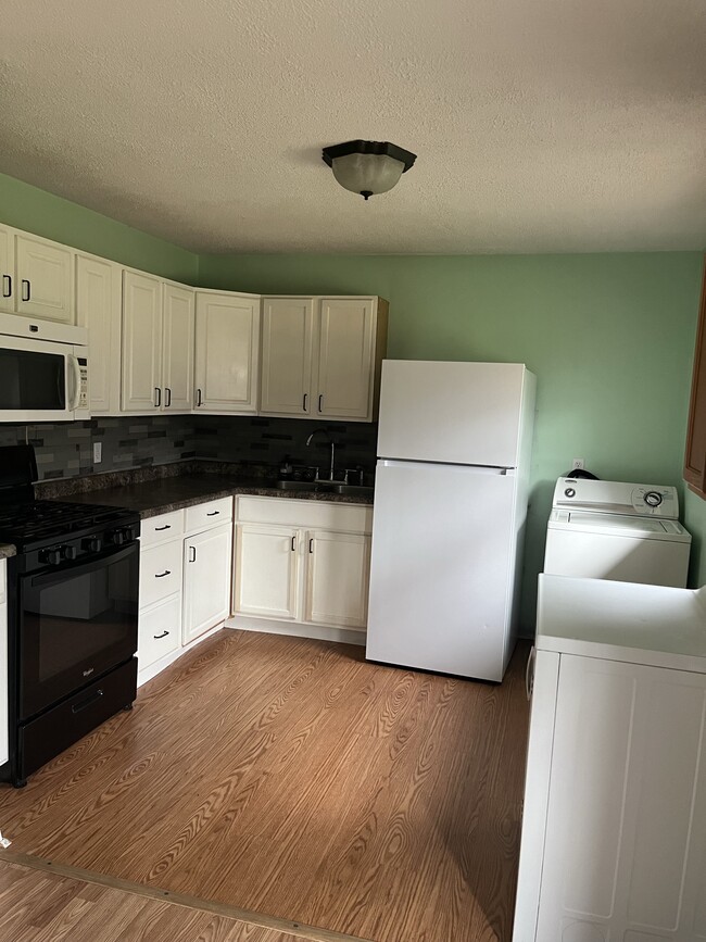 Building Photo - Blue Spruce