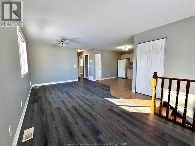 Building Photo - 264 Kempt St