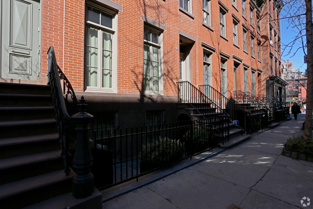 Foto del edificio - 23 Perry St