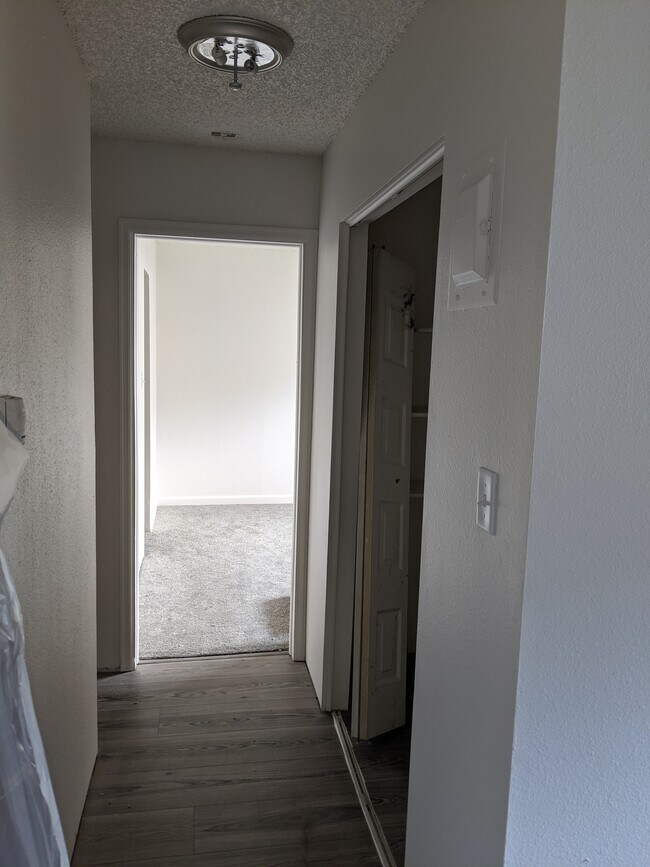 Foto del edificio - 3303 Myers Ct