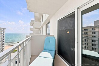 Building Photo - 3221 S Ocean Blvd