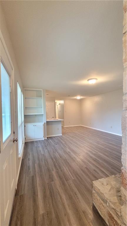 Foto del edificio - 15405 Spring Hill Ln