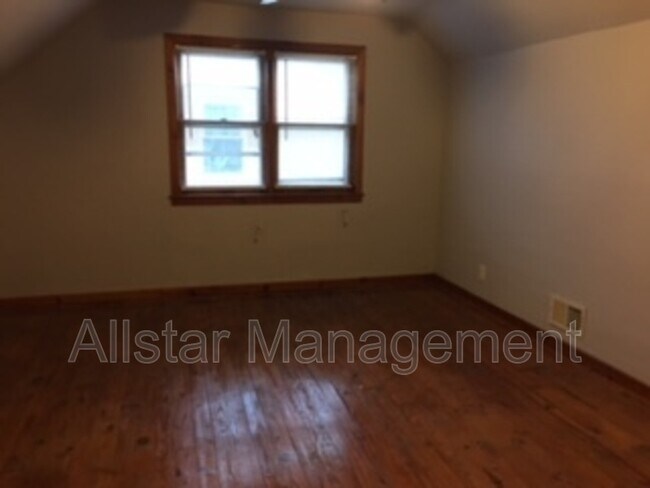 Foto del edificio - 5607 Westlake Ave